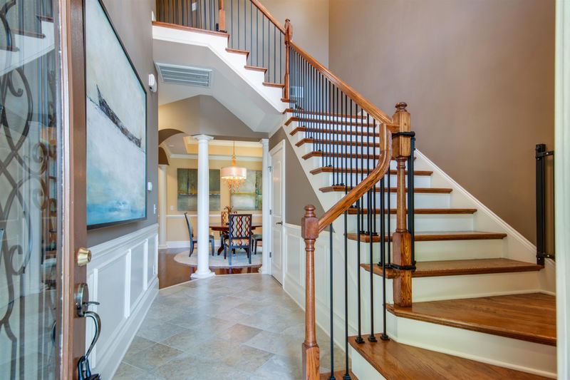 2367 River Terrace Dr, Murfreesboro, TN 37129