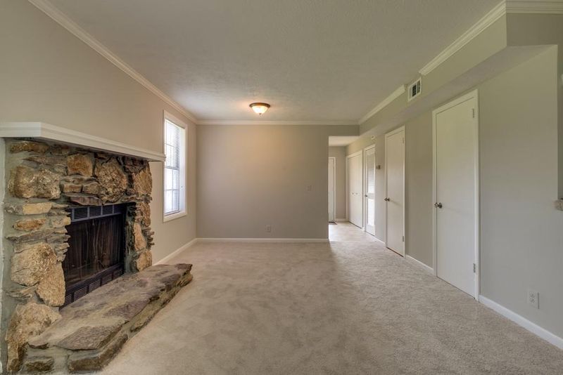 2202A Cabin Hill Rd, Nashville, TN 37214