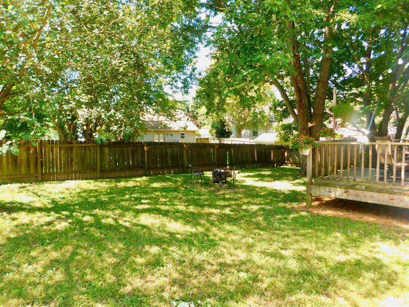 1502 Cedardale Rd, Mount Juliet, TN 37122