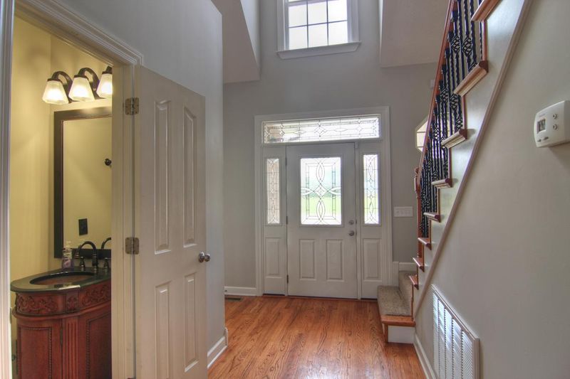 726 Indian Park Dr, Murfreesboro, TN 37128