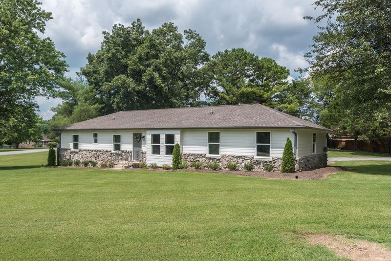 4002 Highland Dr, Greenbrier, TN 37073