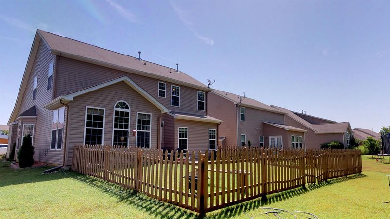 1053 Countess Ln, Spring Hill, TN 37174