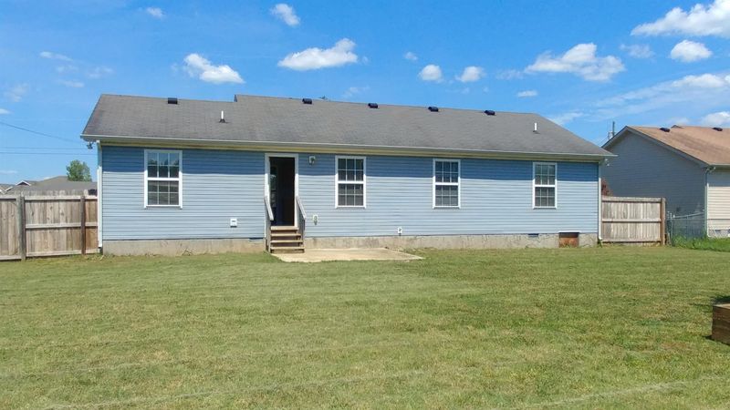 1978 Gateland Dr, Murfreesboro, TN 37127