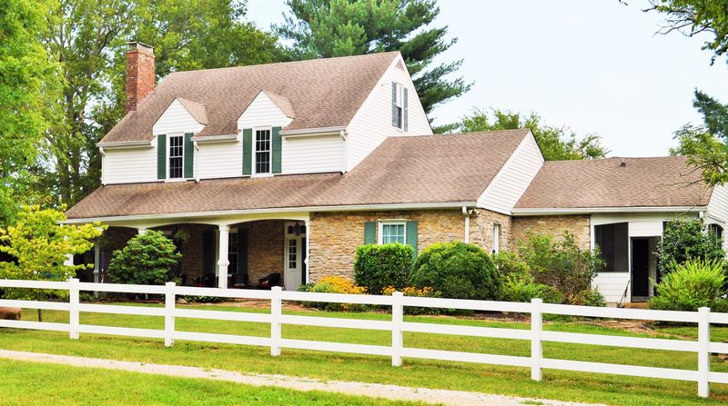 2149 Doctor Robertson Rd, Spring Hill, TN 37174