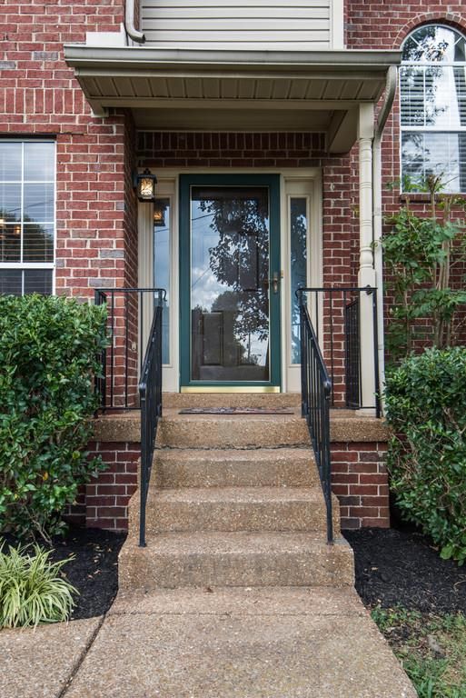 2020 Argo Ln, Nashville, TN 37211