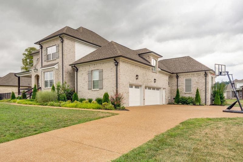 4003 Haversack Dr, Spring Hill, TN 37174