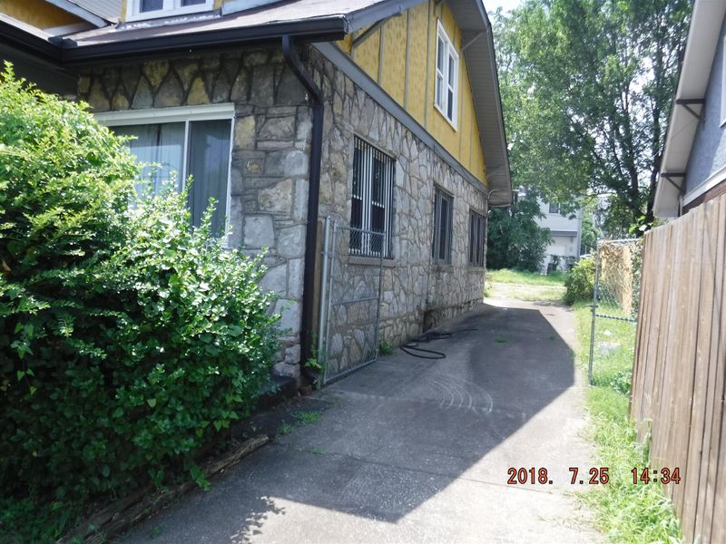 2219 10th Ave S, Nashville, TN 37204