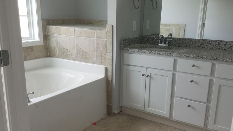 2040 Sunflower Dr, Spring Hill, TN 37174