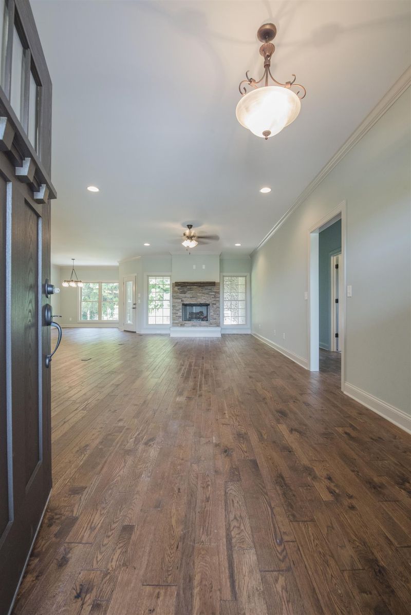 1749 North Side Dr, Murfreesboro, TN 37130