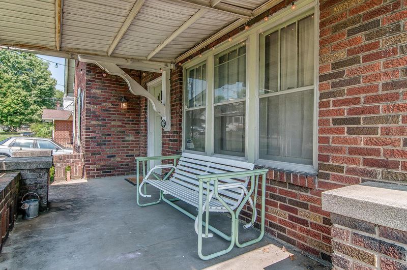 1023 Maynor St, Nashville, TN 37216