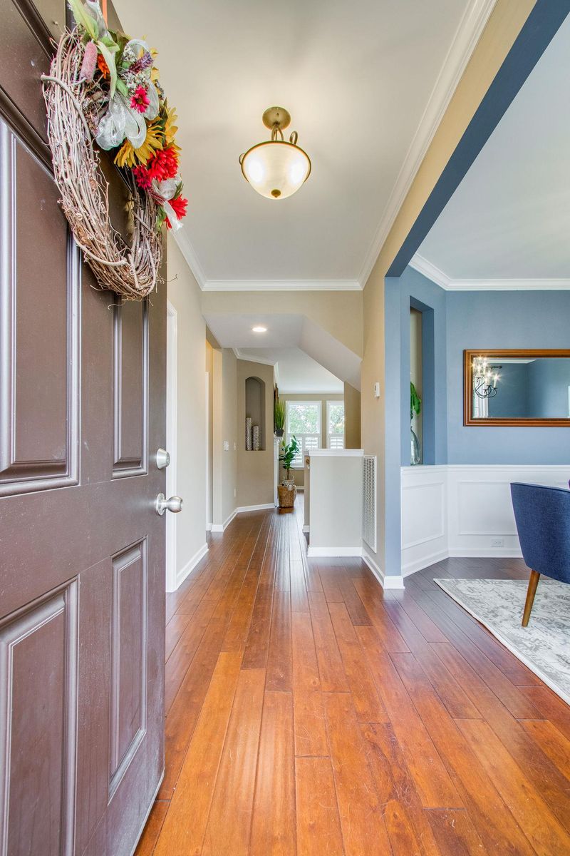 706 Crestmark Dr, Mount Juliet, TN 37122