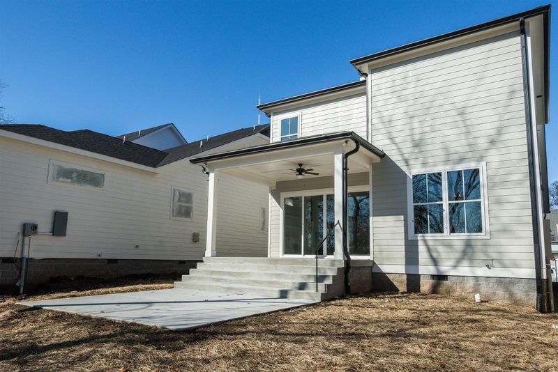 5539 Knob Rd, Nashville, TN 37209