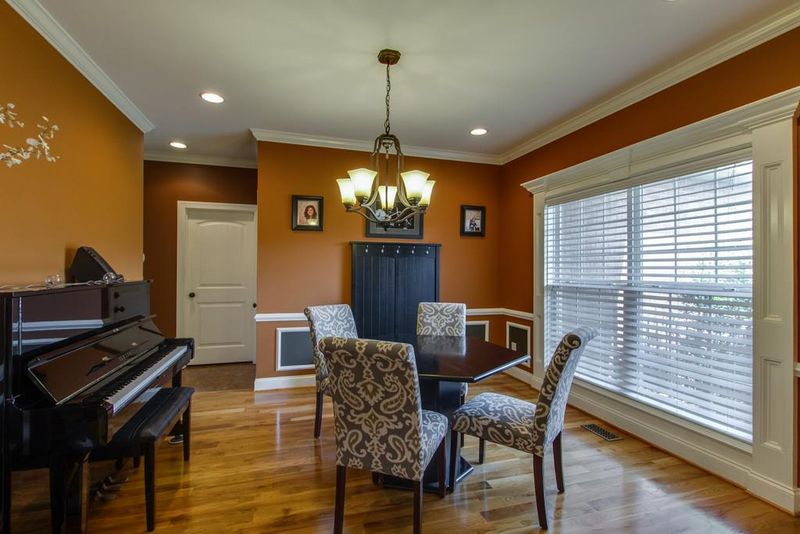 1930 Higgins Ln, Murfreesboro, TN 37130