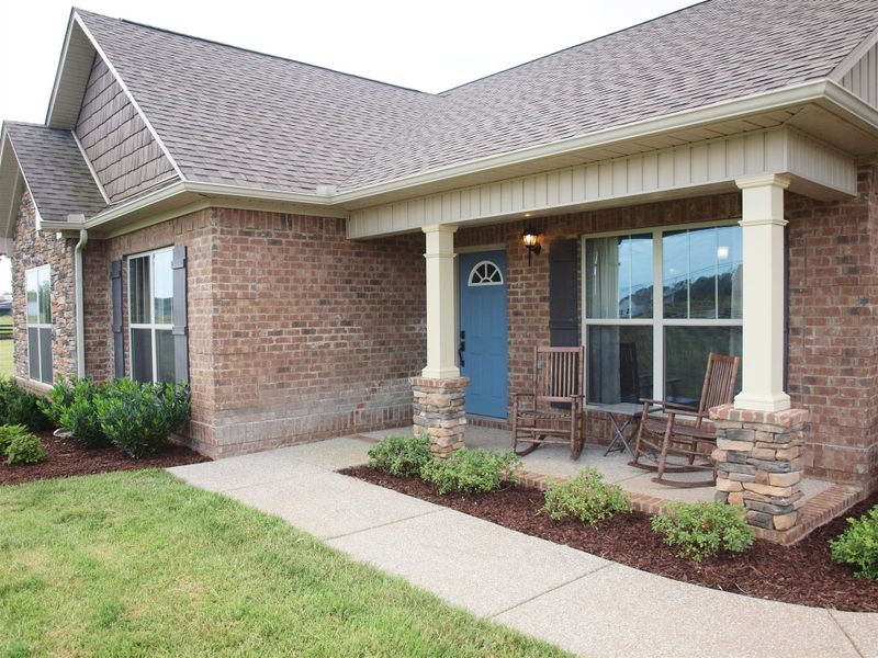 4000 Kelley Farris Rd, Columbia, TN 38401