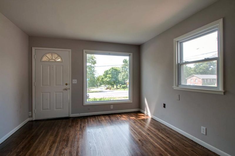 518 Foundry Dr, Nashville, TN 37209