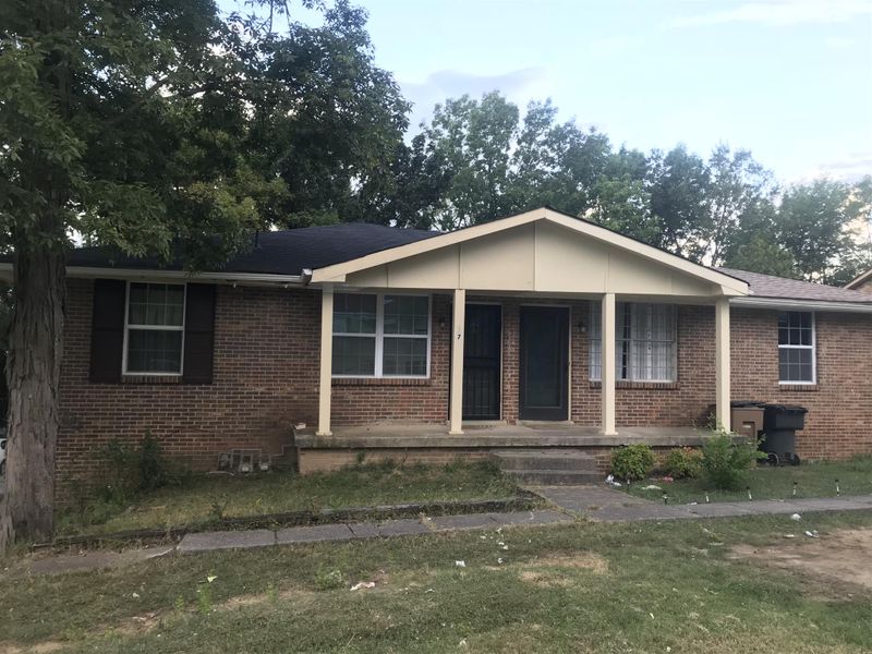 2907 Anderson Rd E, Nashville, TN 37217