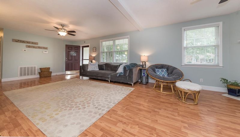 813 Avery Valley Dr, Smyrna, TN 37167