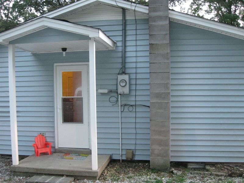 353 Main St, White Bluff, TN 37187