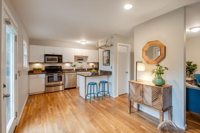 940 Gale Ln Apt 144, Nashville, TN 37204