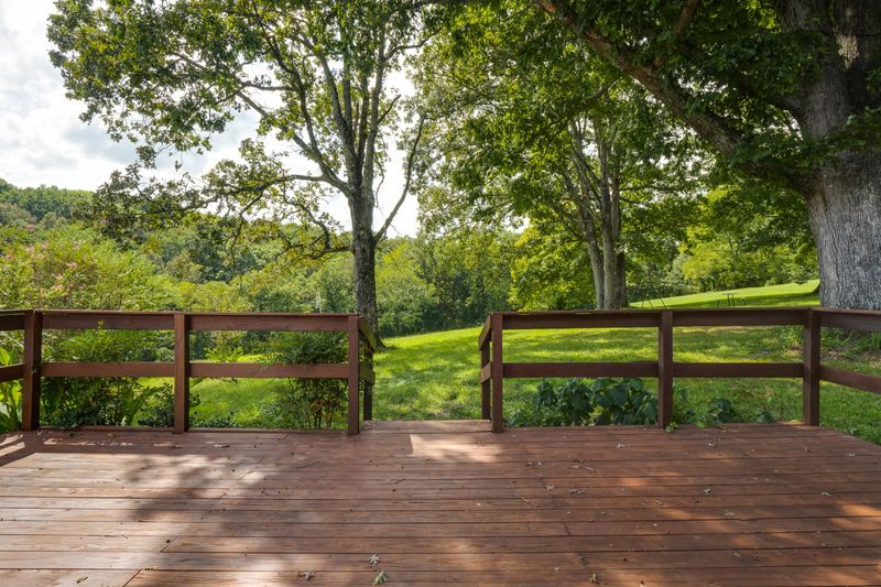 1605 Wrights Ln, Gallatin, TN 37066