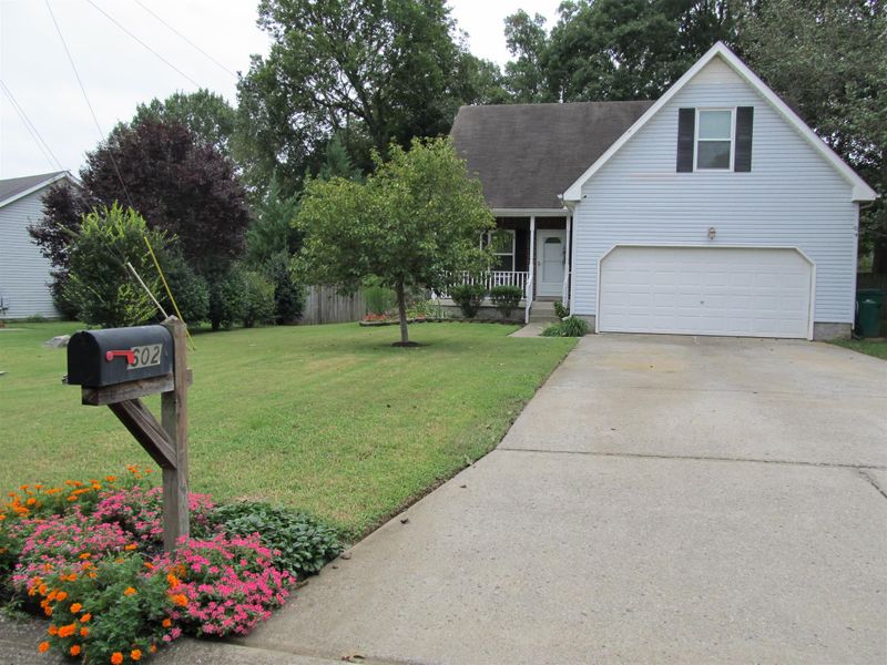 602 Cayla Ct, Smyrna, TN 37167