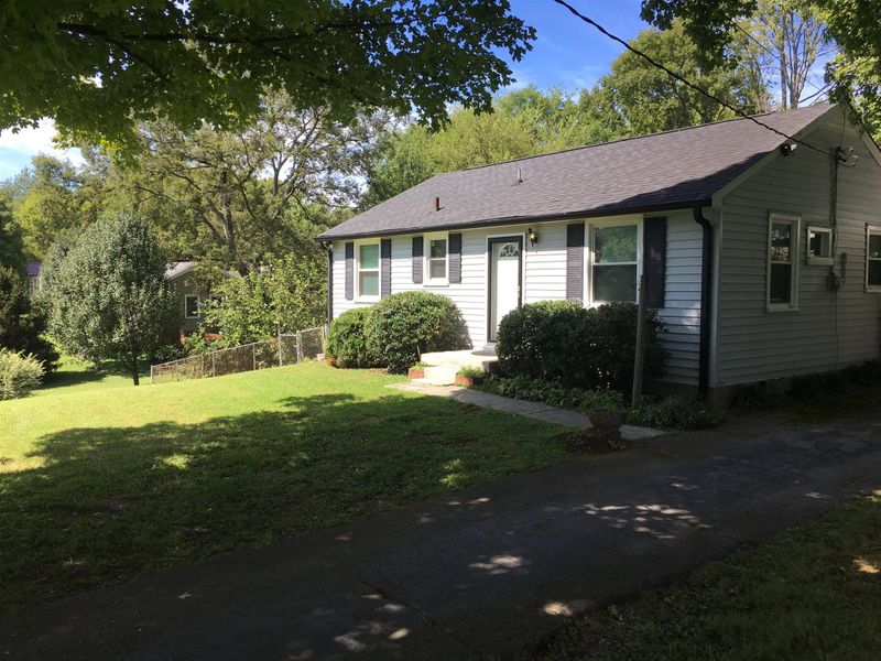 202 Stirton Rd, Nashville, TN 37210