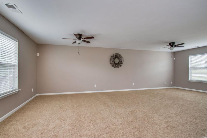 5036 Timber Trl, Mount Juliet, TN 37122