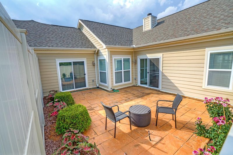 2325 Bridgeway St, Murfreesboro, TN 37128