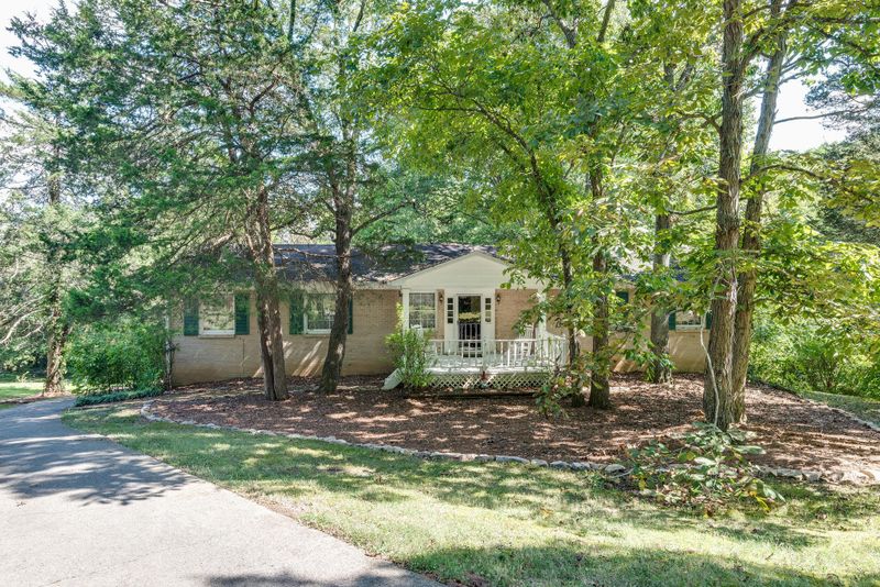 1287 Old Hillsboro Rd, Franklin, TN 37069