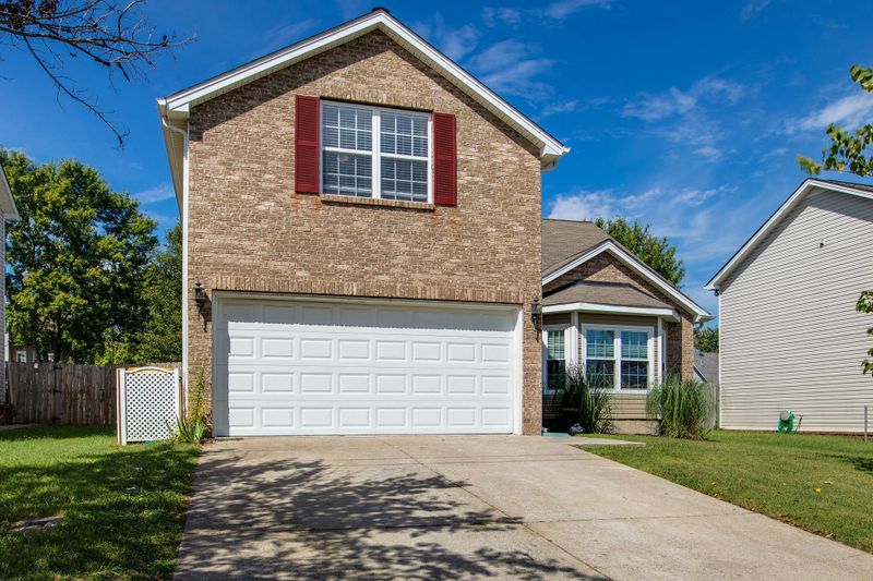 1020 Lowrey Pl, Spring Hill, TN 37174