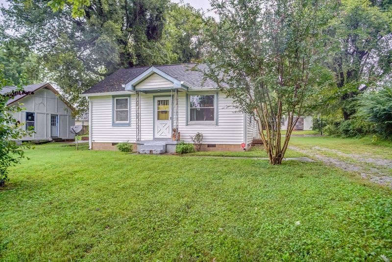 1003B Virginia Ave, Nashville, TN 37216
