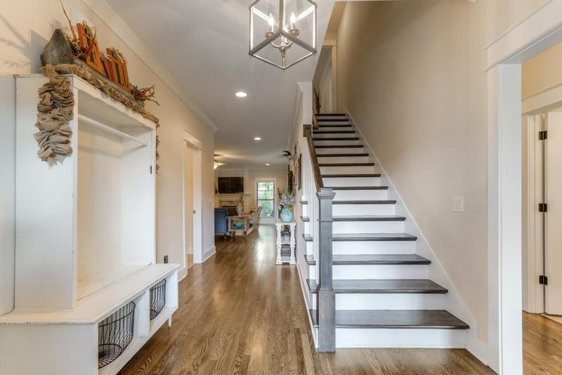 1113 Stockwell Dr, Murfreesboro, TN 37128
