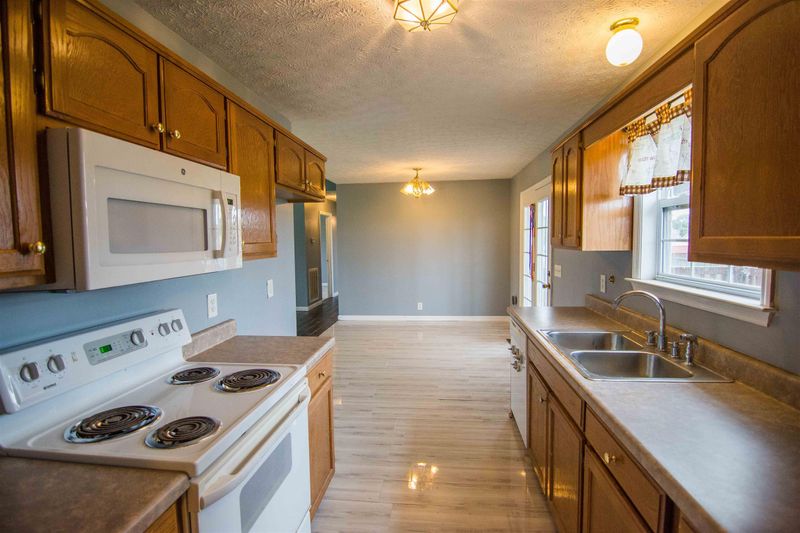 141 Alice Smith Dr, Portland, TN 37148