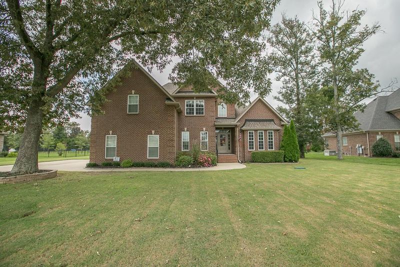 1117 Sweetspire Dr, Murfreesboro, TN 37128