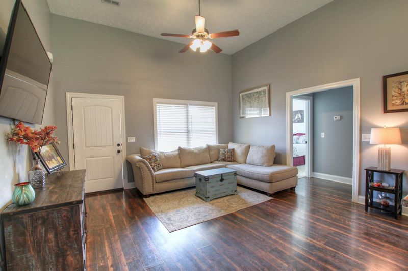 804 Laramie Ct, Murfreesboro, TN 37128