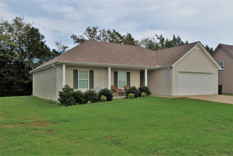 1414 Passage Dr, Murfreesboro, TN 37130