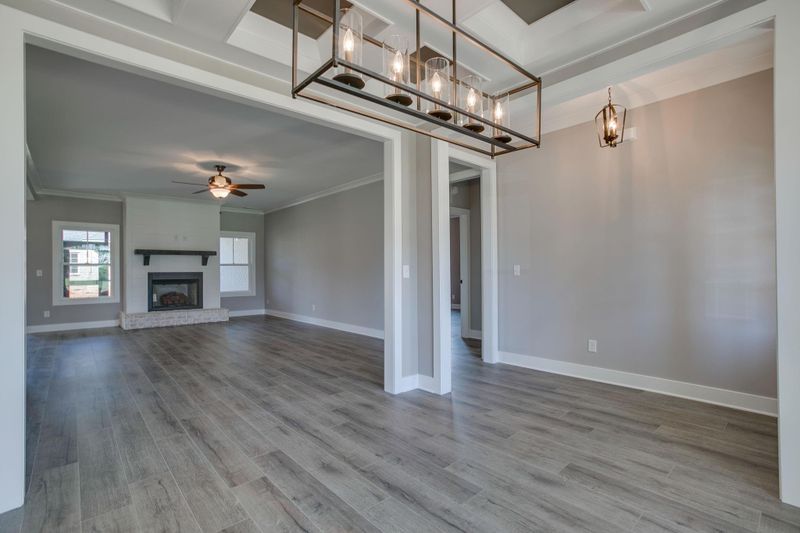2619 Ritz Ln, Murfreesboro, TN 37130