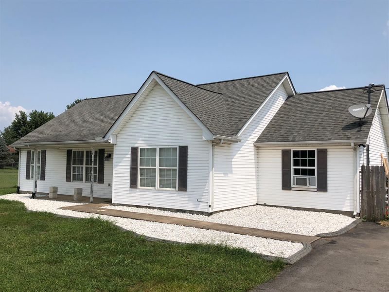 7004 Alexandria Dr, Murfreesboro, TN 37129