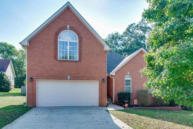 3011 Sir Barton Ct, Mount Juliet, TN 37122