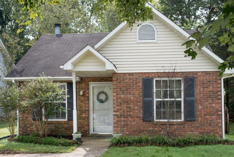 529 Park Ct, Nashville, TN 37211