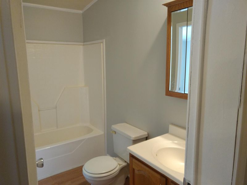 2004 Ross Rd, Cedar Hill, TN 37032