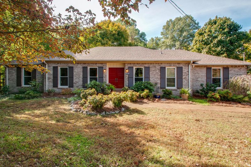 6041 Frontier Ln, Nashville, TN 37211