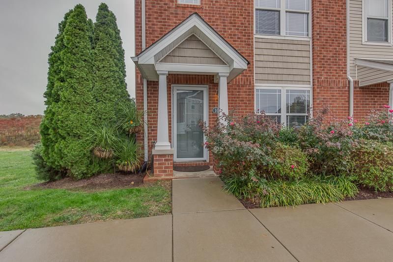 1001 Somerset Springs Dr #13, Spring Hill, TN 37174