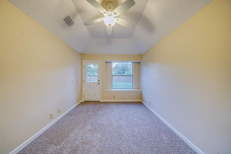 2713 River Bend Dr, Nashville, TN 37214