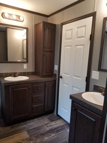 929 Pack Rd, White Bluff, TN 37187