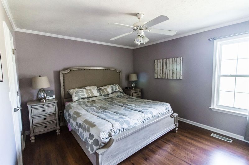 1901 Stoney Meadow Dr, Murfreesboro, TN 37128
