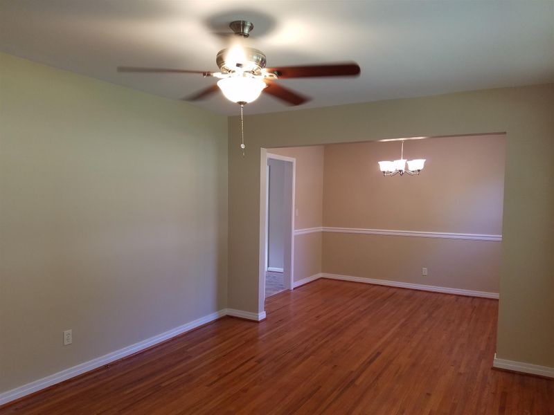 910 Beechmont Pl, Nashville, TN 37206