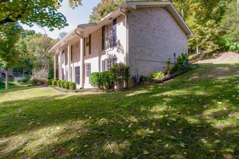 500 Wagon Ct, Nashville, TN 37221