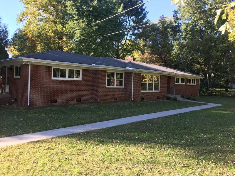 418 Minerva Dr, Murfreesboro, TN 37130