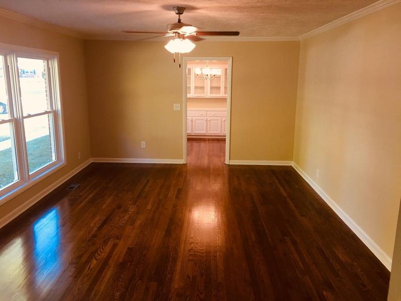418 Minerva Dr, Murfreesboro, TN 37130